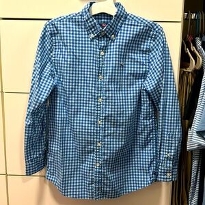 Boys Vineyard Vines button down, 100% cotton shirt. Royal&light blue.
